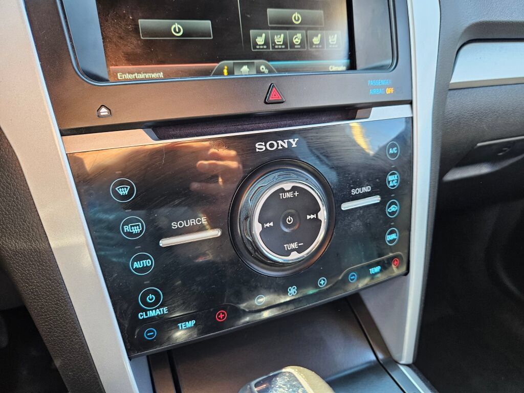 Used 2015 Ford Explorer Sport w/ Equipment Group 401A AWD/4WD image 25