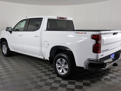 Used 2025 Chevrolet Silverado 1500 LT image 8