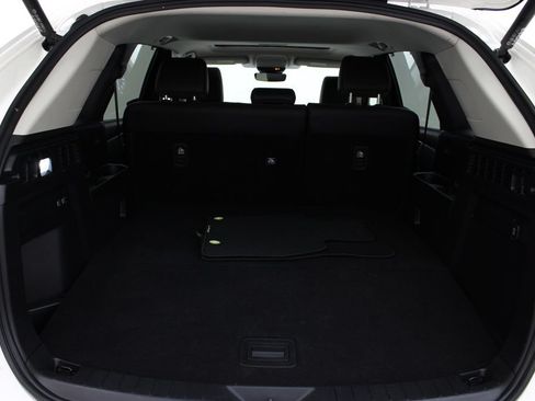Used 2025 MAZDA CX-70 3.3 Turbo w/ Preferred Package AWD/4WD image 30