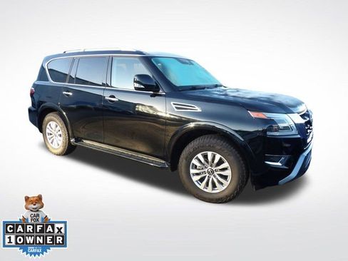 Used 2024 Nissan Armada SV image 2
