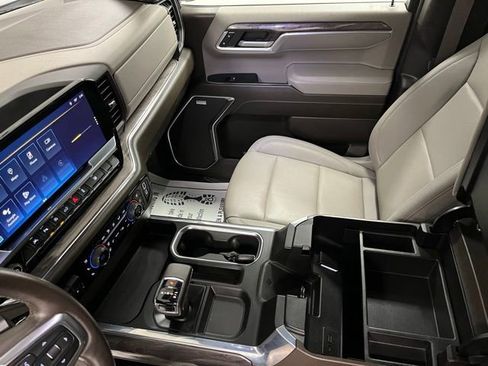 Used 2023 Chevrolet Silverado 1500 LTZ w/ Technology Package AWD/4WD image 39