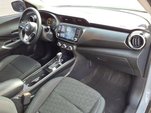 Used 2024 Nissan Kicks SV image 4