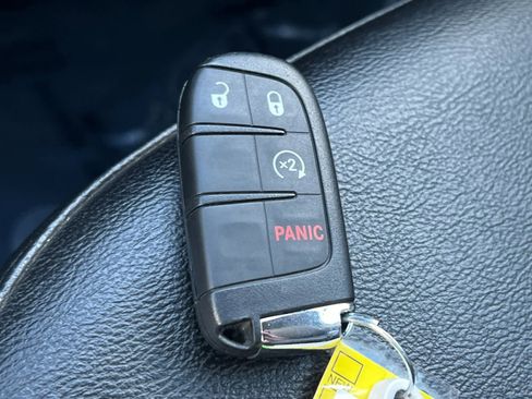 Used 2018 Jeep Compass Latitude w/ Popular Equipment Group image 26