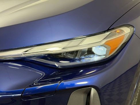 Used 2025 Audi Q5 Premium w/ Convenience Package image 11