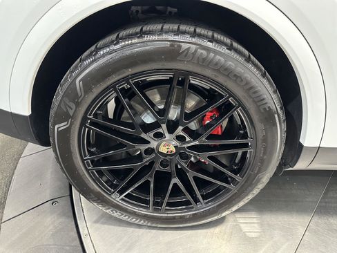 Certified 2026 Porsche Cayenne S AWD/4WD image 13