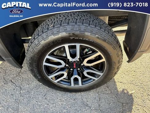 Used 2024 GMC Sierra 1500 AT4 w/ AT4 Premium Package image 13