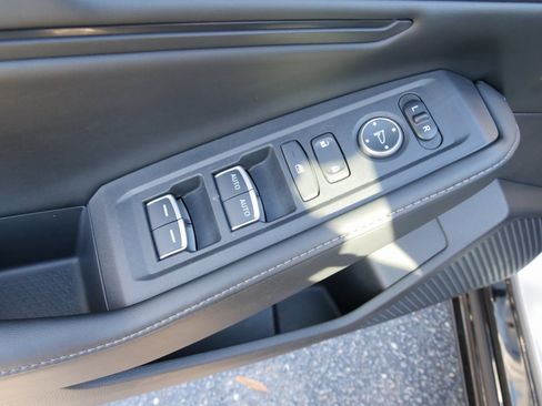 Used 2025 Honda Accord Sport image 17