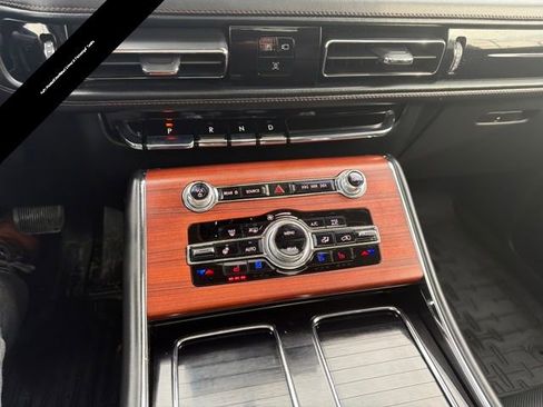 Certified 2023 Lincoln Aviator Reserve w/ Equipment Group 201A image 21