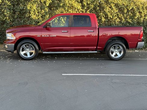 Used 2012 RAM 1500 Lone Star w/ Luxury Group image 6