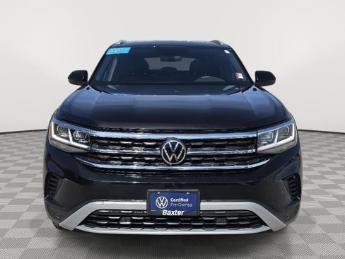 Certified 2020 Volkswagen Atlas Cross Sport SE w/ Panoramic Sunroof Package AWD/4WD image 17