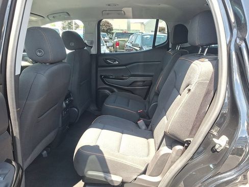 Used 2022 GMC Acadia AT4 w/ Trailering Package AWD/4WD image 10
