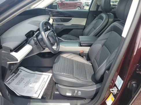 Certified 2024 Lincoln Nautilus Reserve w/ Equipment Group 202A AWD/4WD image 6