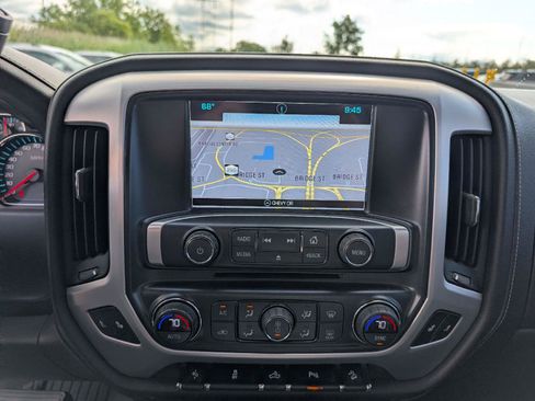 Used 2018 GMC Sierra 2500 SLT AWD/4WD image 15
