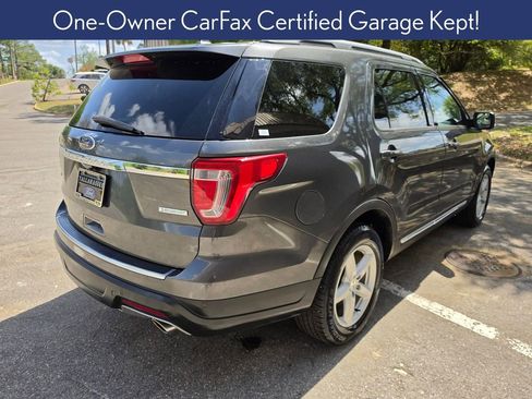 Used 2018 Ford Explorer XLT w/ Equipment Group 202A image 3