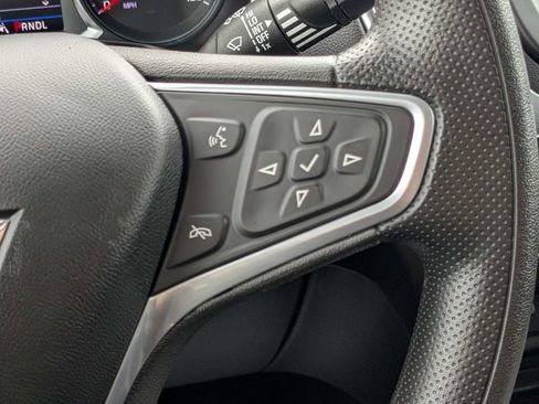 Used 2023 Chevrolet Equinox LT FWD image 24