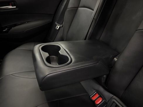 Used 2025 Toyota Corolla SE image 8