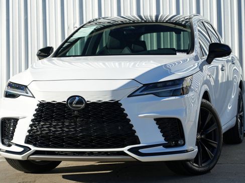 Used 2024 Lexus RX 500h F Sport w/ Convenience Package image 4