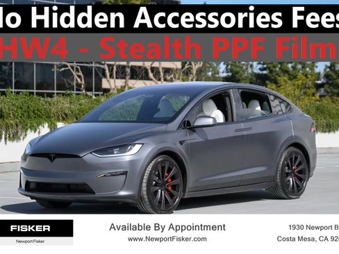 Used 2023 Tesla Model X Plaid image 1