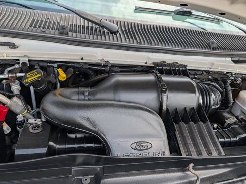 Used 2013 Ford E-350 and Econoline 350 XLT RWD image 26