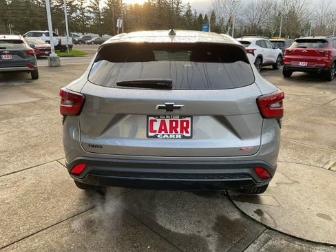 New 2026 Chevrolet Trax RS w/ Driver Confidence Package image 7