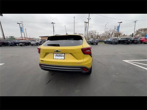 Certified 2024 Chevrolet Trax RS w/ Sunroof Package image 7