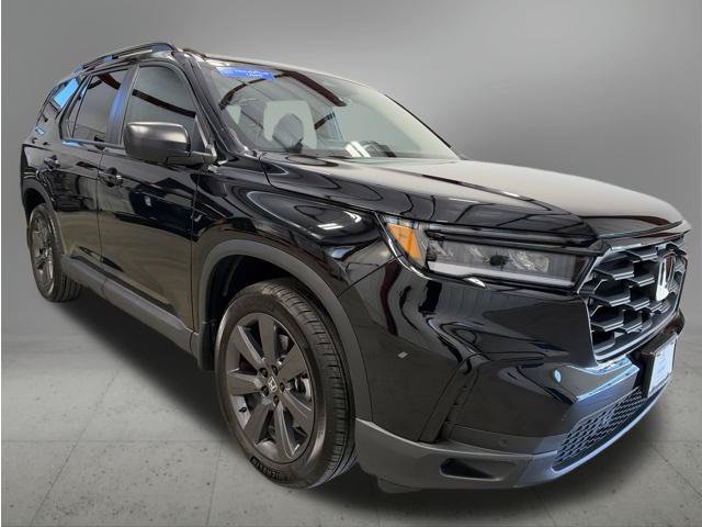 Certified 2025 Honda Pilot Sport image 4