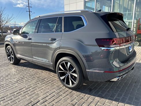New 2026 Volkswagen Atlas SEL Premium R-Line AWD/4WD image 3