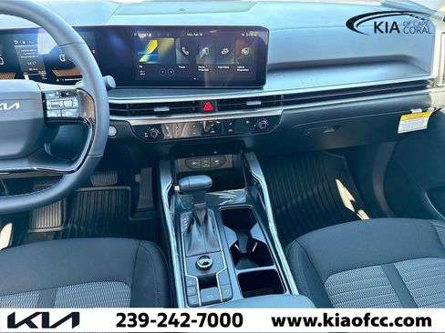 New 2026 Kia Sorento LX image 18