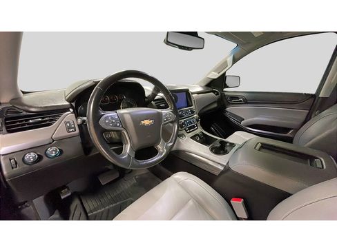 Used 2019 Chevrolet Suburban LT AWD/4WD image 11