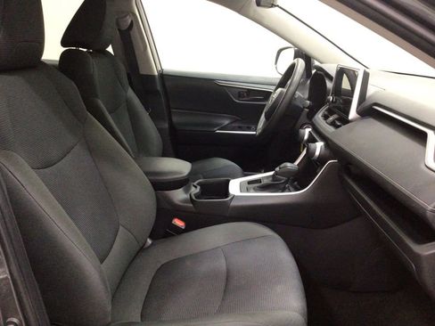 Used 2024 Toyota RAV4 LE image 29