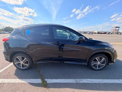 Used 2019 Honda HR-V Touring image 6