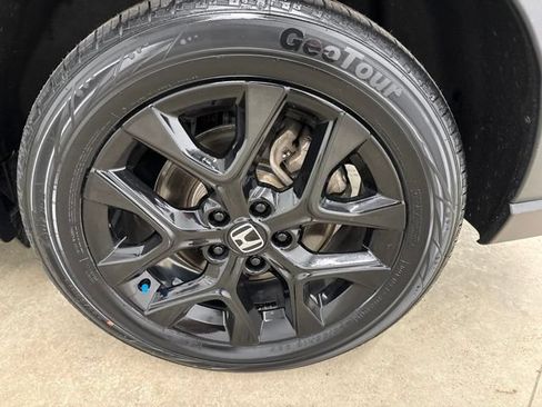Certified 2024 Honda HR-V Sport image 12