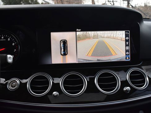 Used 2019 Mercedes-Benz E 300 image 37