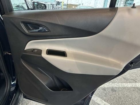 Used 2020 Chevrolet Equinox LT AWD/4WD image 12