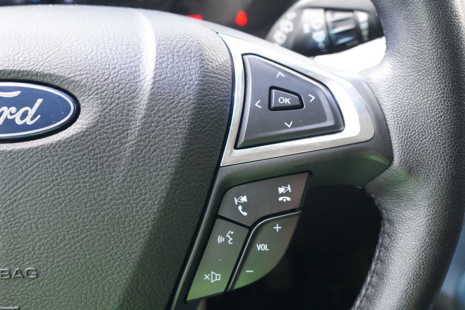Used 2019 Ford Edge Titanium w/ Equipment Group 301A FWD image 14