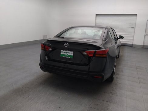 Used 2024 Nissan Altima 2.5 S FWD image 7