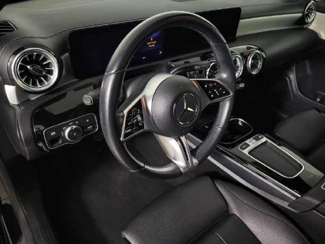 Used 2025 Mercedes-Benz CLA 250 image 20