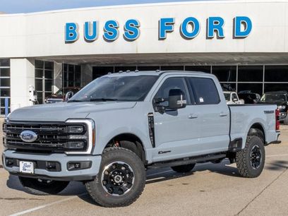 New 2026 Ford F250 Platinum w/ Tremor Off-Road Package