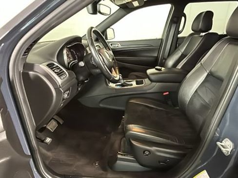 Used 2018 Jeep Grand Cherokee Altitude AWD/4WD image 11
