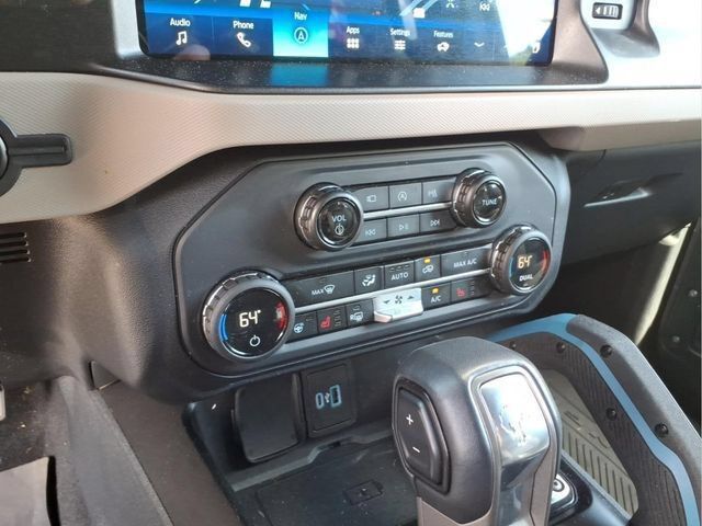 Used 2023 Ford Bronco Wildtrak AWD/4WD image 21