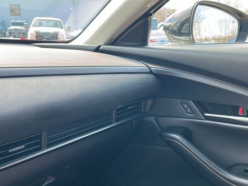 Certified 2025 MAZDA CX-30 Carbon image 21