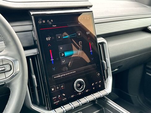 New 2026 GMC Acadia Elevation w/ Elevation Premium Package image 14