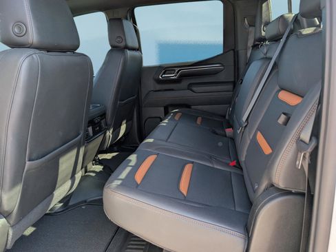 Used 2024 GMC Sierra 1500 AT4 w/ Technology Package image 14