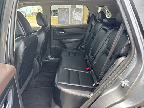 Used 2023 Nissan Rogue SL FWD image 13