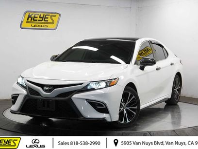 Used 2020 Toyota Camry SE w/ Convenience Package