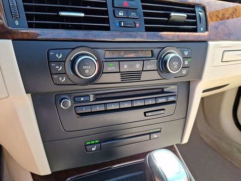 Used 2009 BMW 328i Convertible RWD image 19