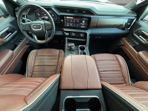 Used 2025 GMC Sierra 1500 Denali Ultimate image 24