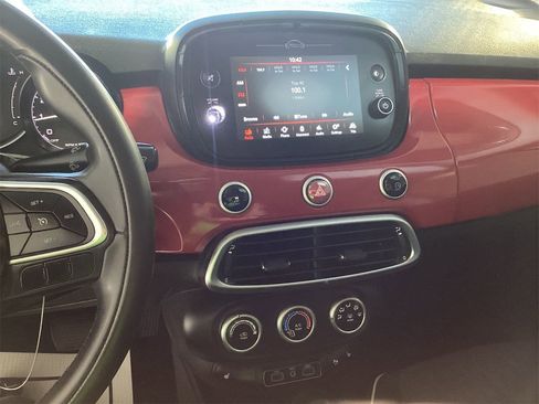 Used 2019 FIAT 500X Trekking w/ Premium Group image 11