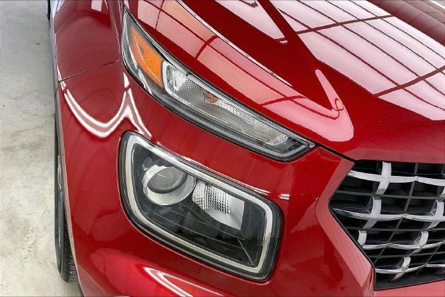 Used 2025 Hyundai Venue SEL FWD image 26