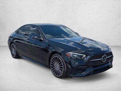 Used 2023 Mercedes-Benz C 300 4MATIC Sedan image 3